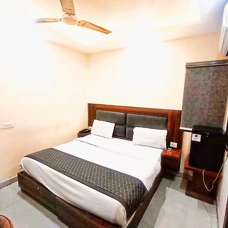 Hotel Shiva International Near By Igi Airport Neu-Delhi Exterior foto