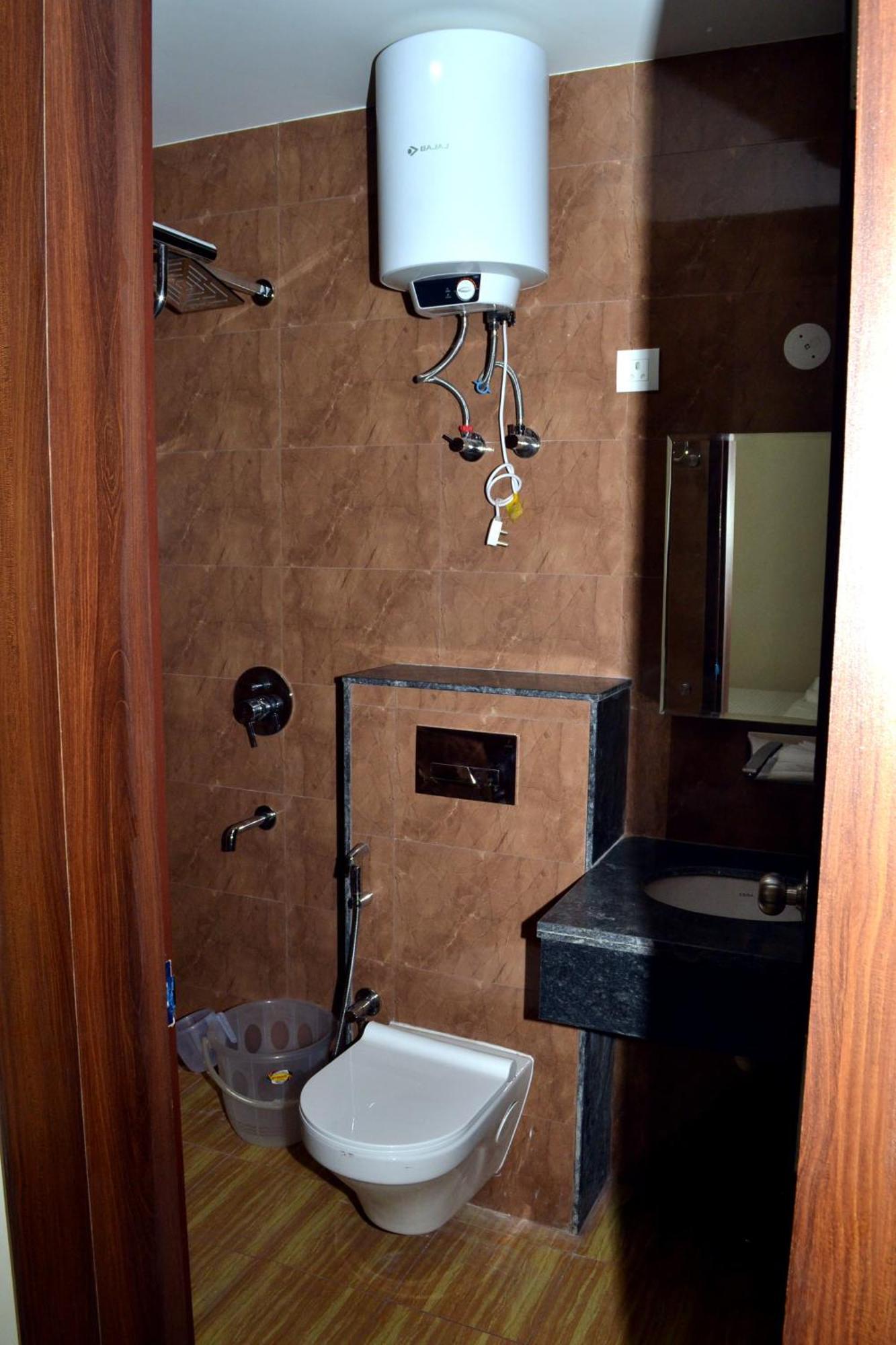 Hotel Shiva International Near By Igi Airport Neu-Delhi Exterior foto